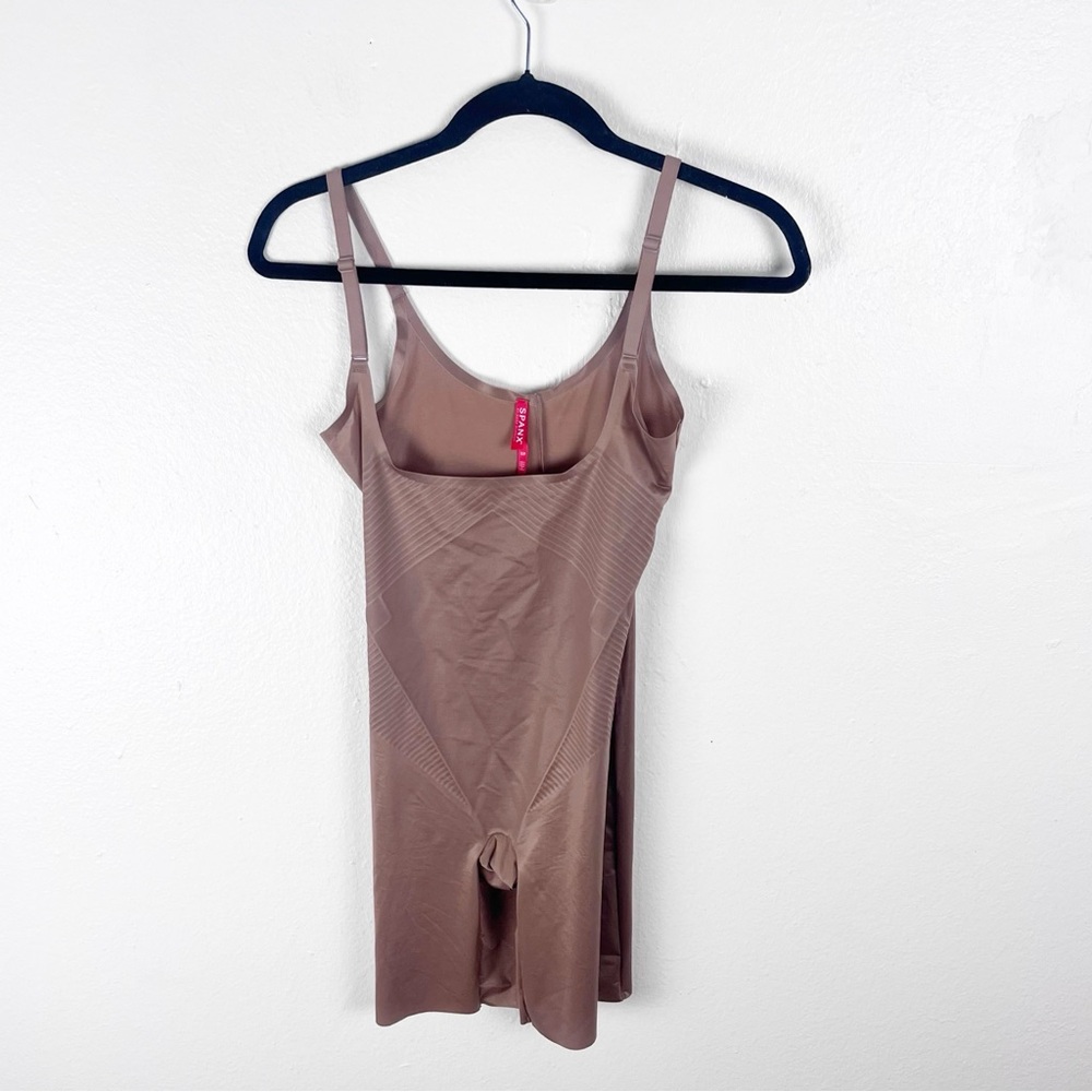SPANX Champagne Beige Invisible Open-Bust Mid-Thigh Bodysuit Small Shapewear